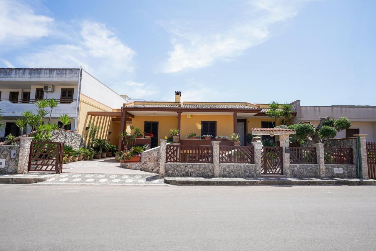 Guesthouse Da Filiberto Melendugno Exterior photo
